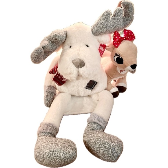 Rudolph the Red Nose Reindeer CLARICE
Singing Plush Toy and Moose Toy - Picture 3 of 3